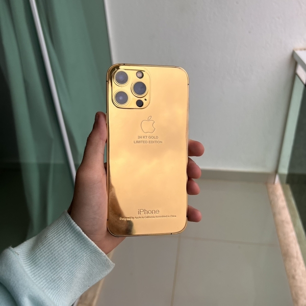 IPHONE 24K GOLD LIMITED EDITION